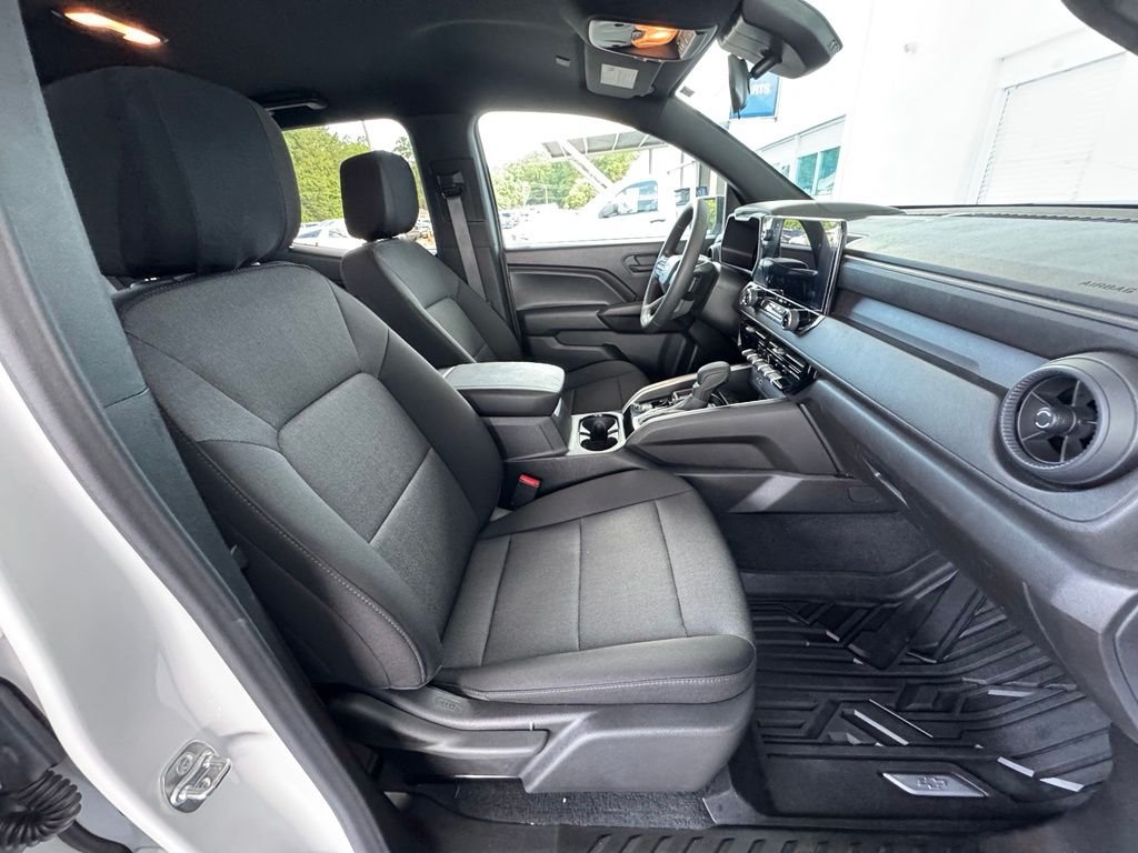Used 2025 White Chevrolet Work Truck image 16