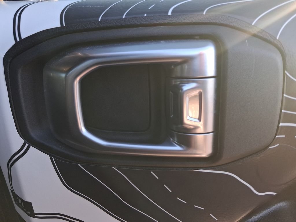 Used 2021 Gray Jeep Rubicon image 32