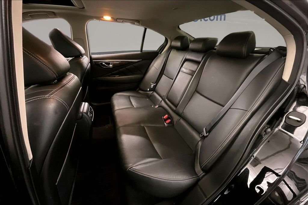 Used 2018 Black INFINITI 3.0t LUXE image 30