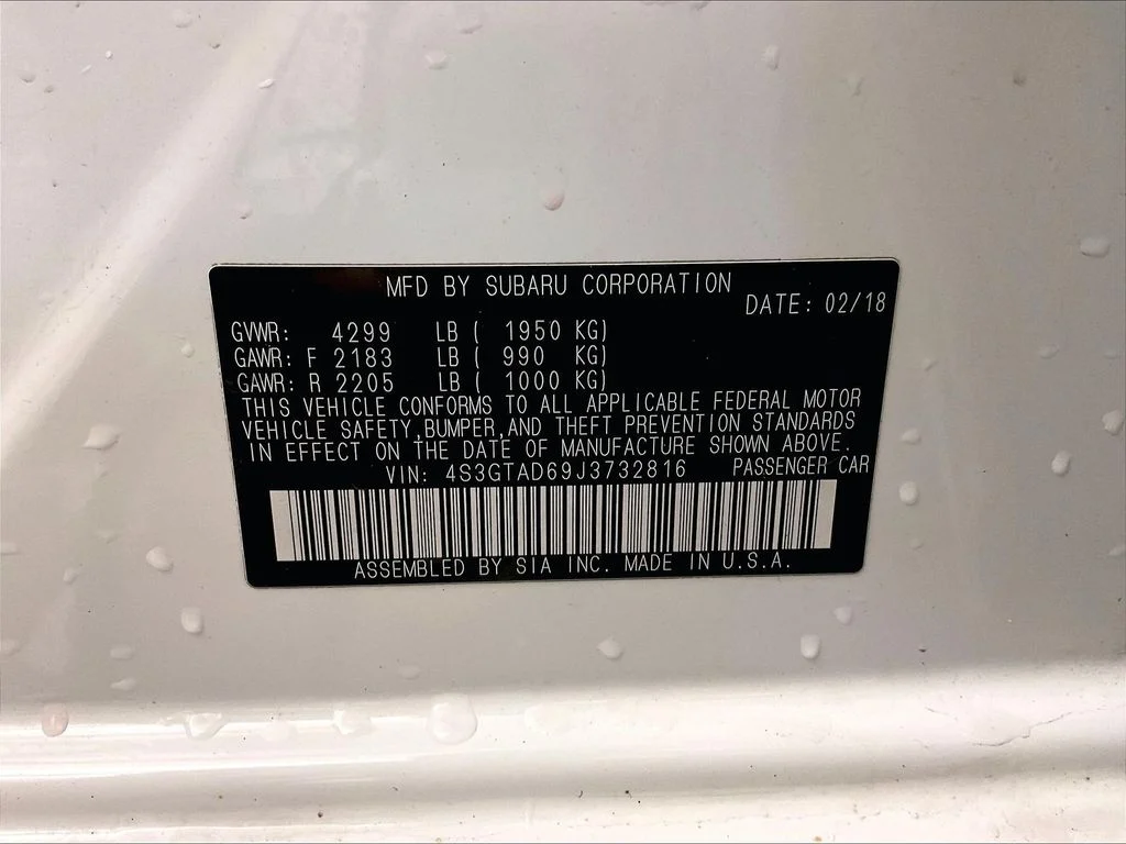 Used 2018 White Subaru 2.0i Premium image 40