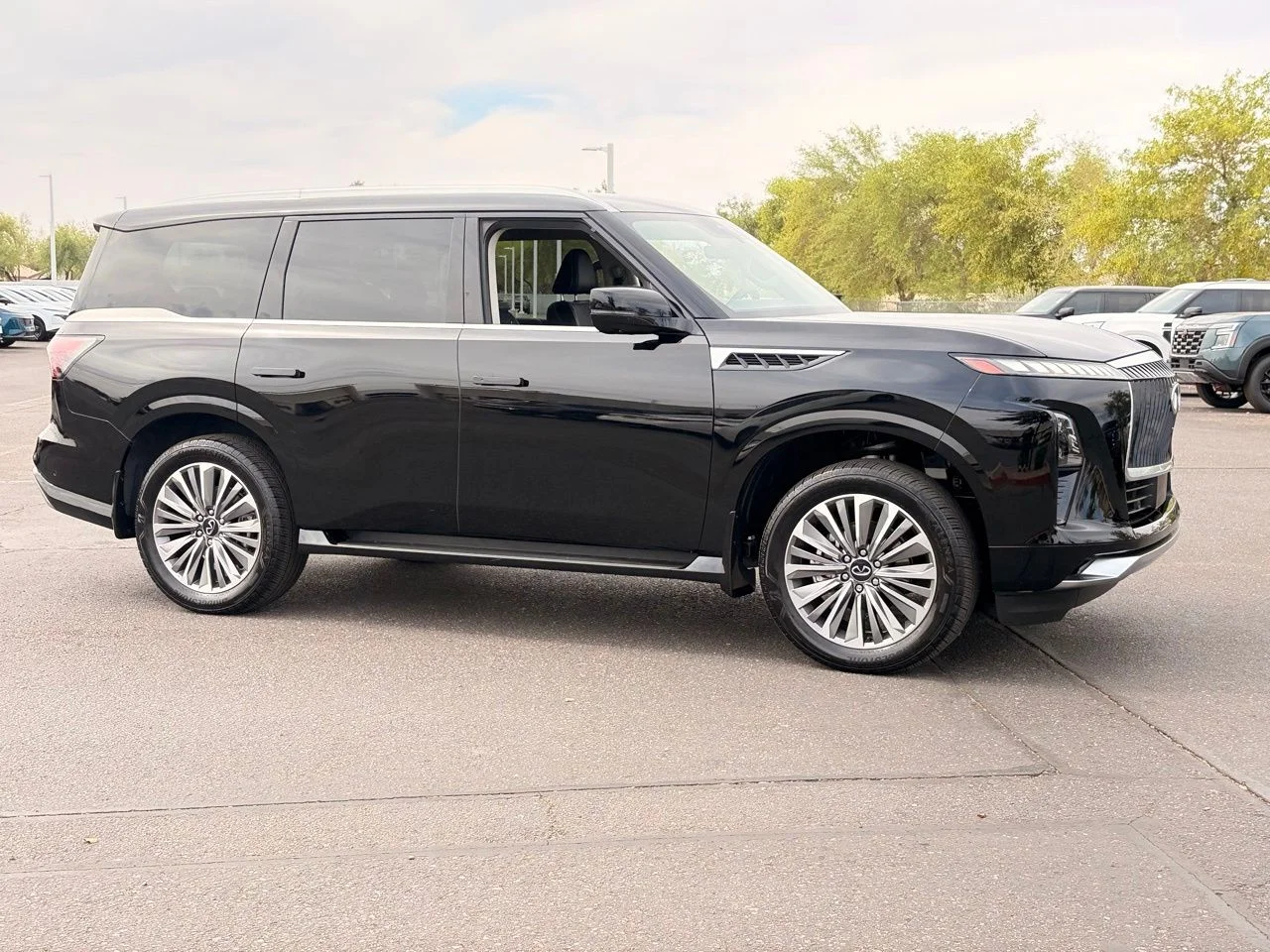 New 2026 Black Obsidian INFINITI LUXE image 6