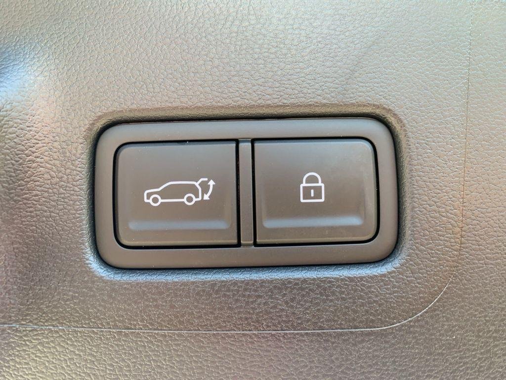 2026 Hyundai Santa Fe SE - Photo 16