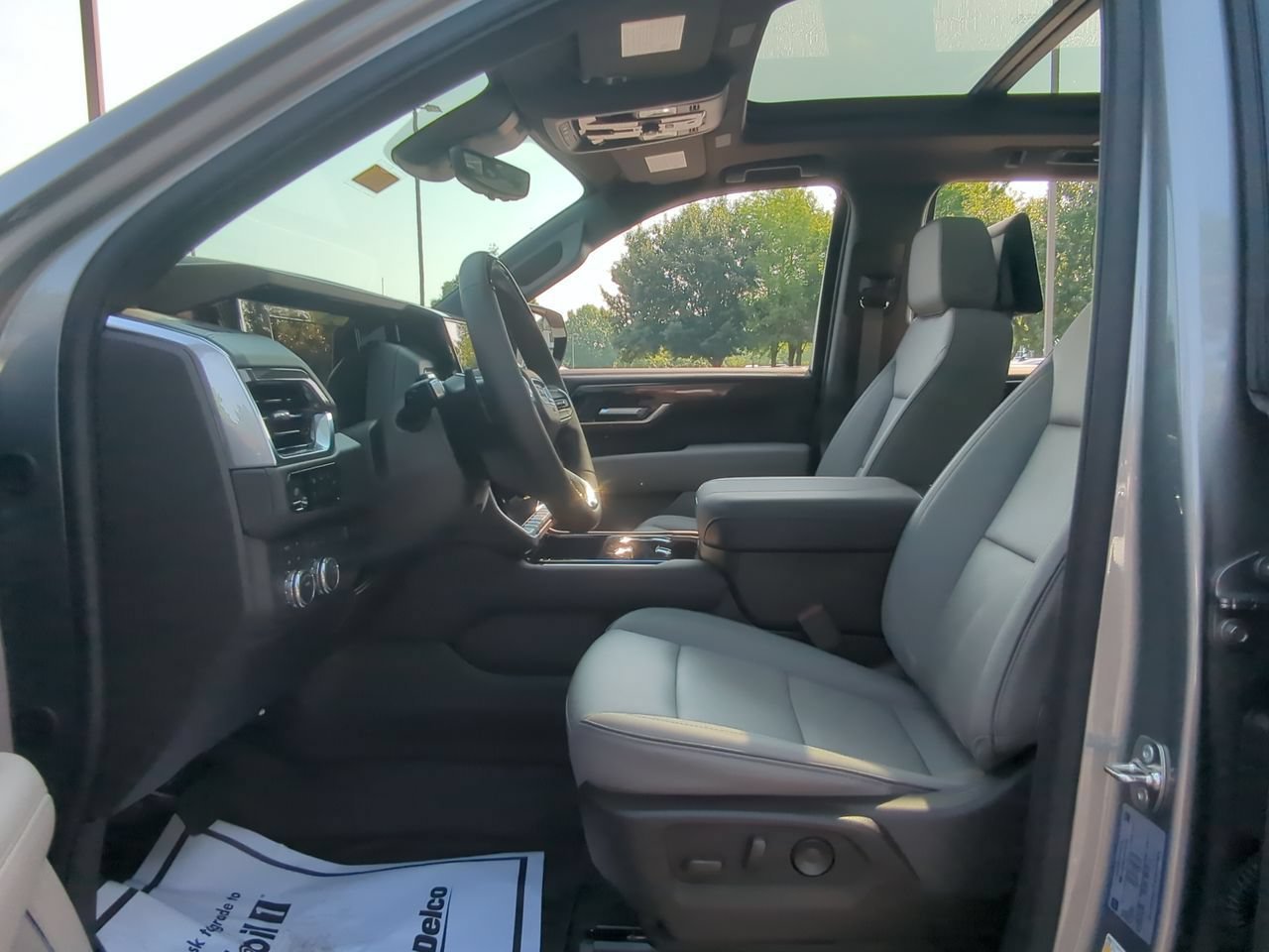 New 2026 Sterling Metallic GMC Elevation image 20