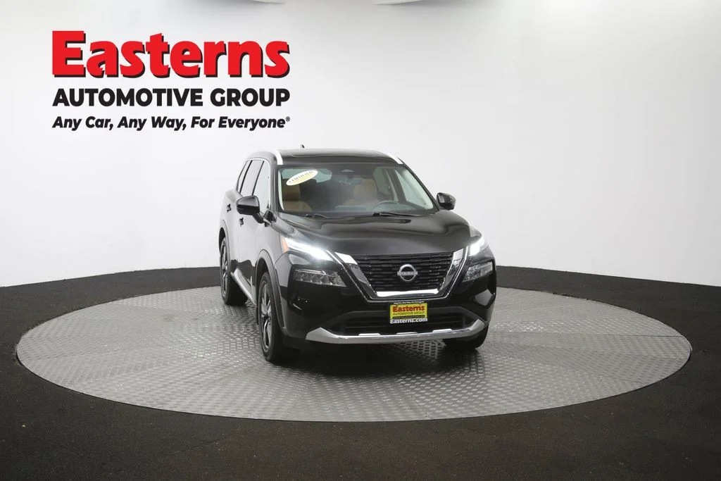 Used 2023 Black Nissan Platinum image 54