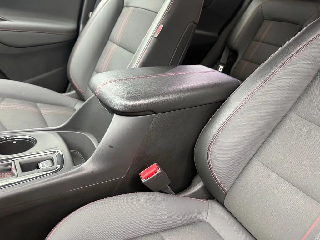 Used 2022 Black Chevrolet RS image 27