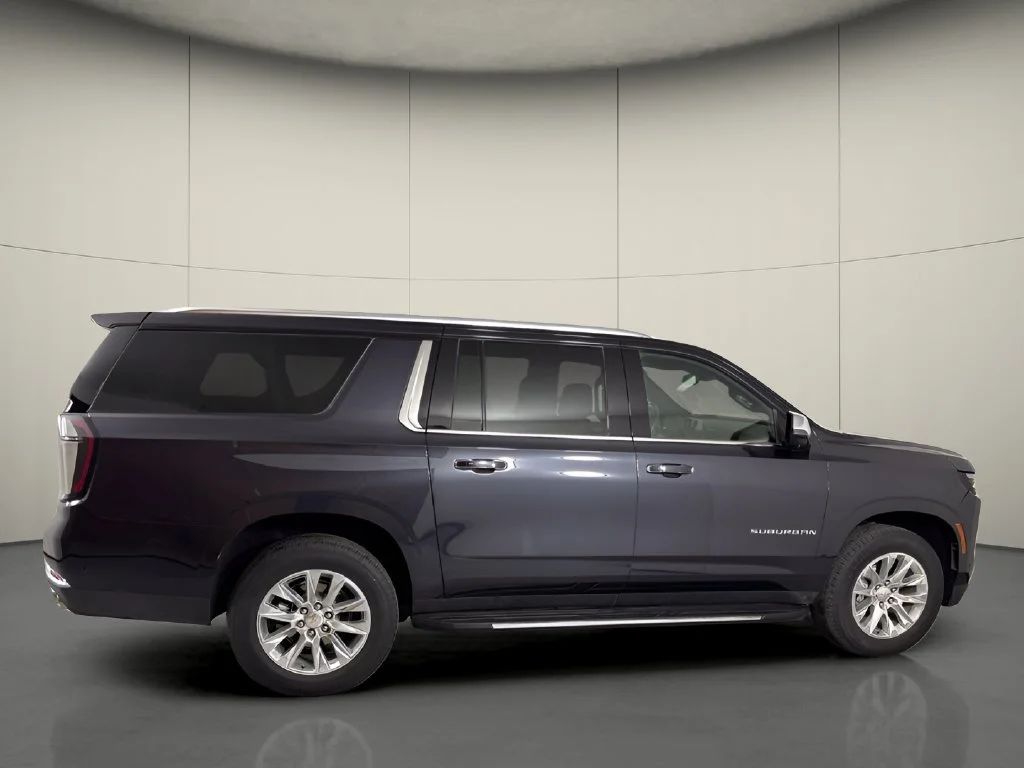 Used 2025 Dark Ash Metallic Chevrolet Premier image 13