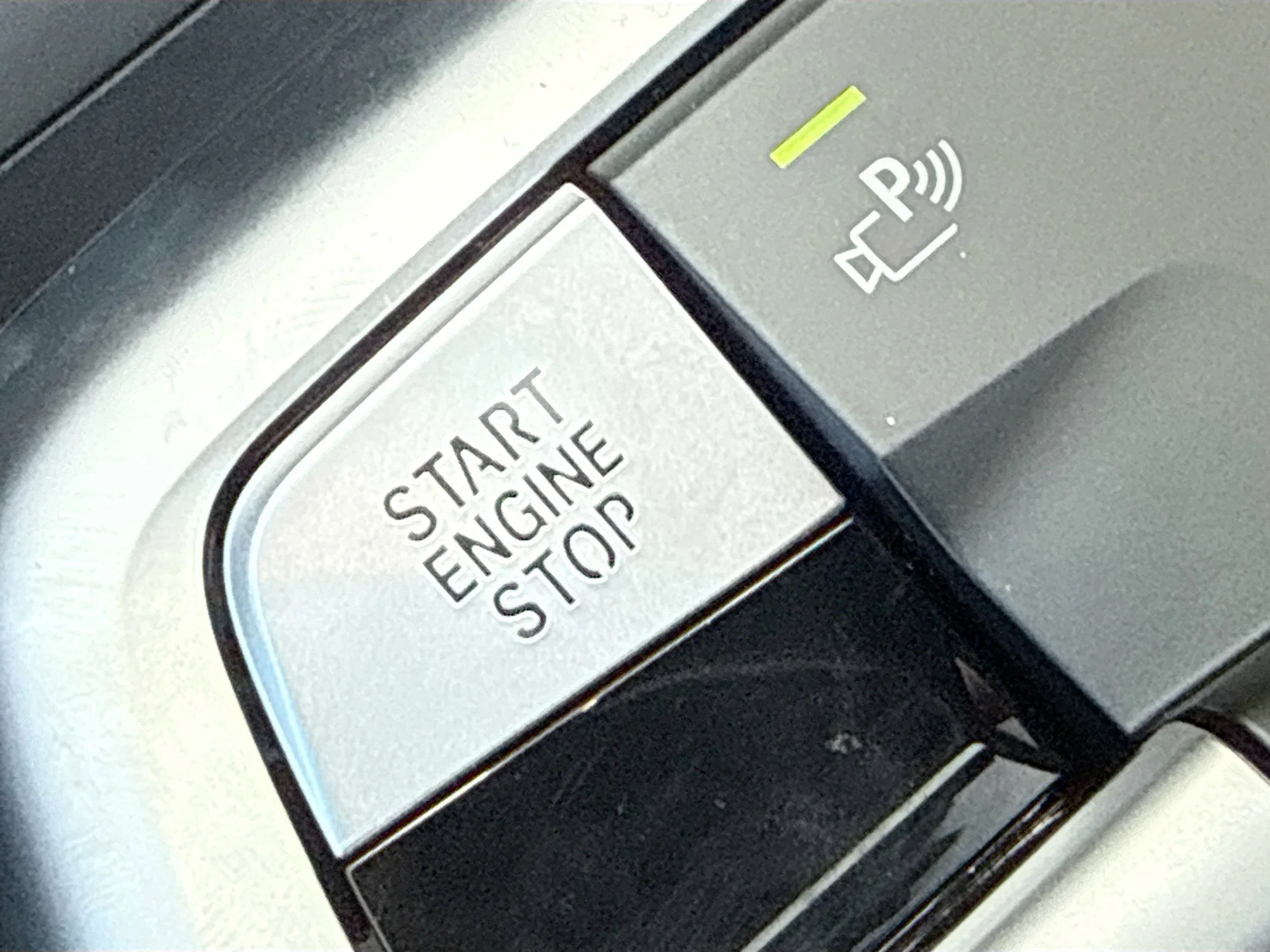 New 2026 Space Silver Metallic BMW xDrive28i image 37
