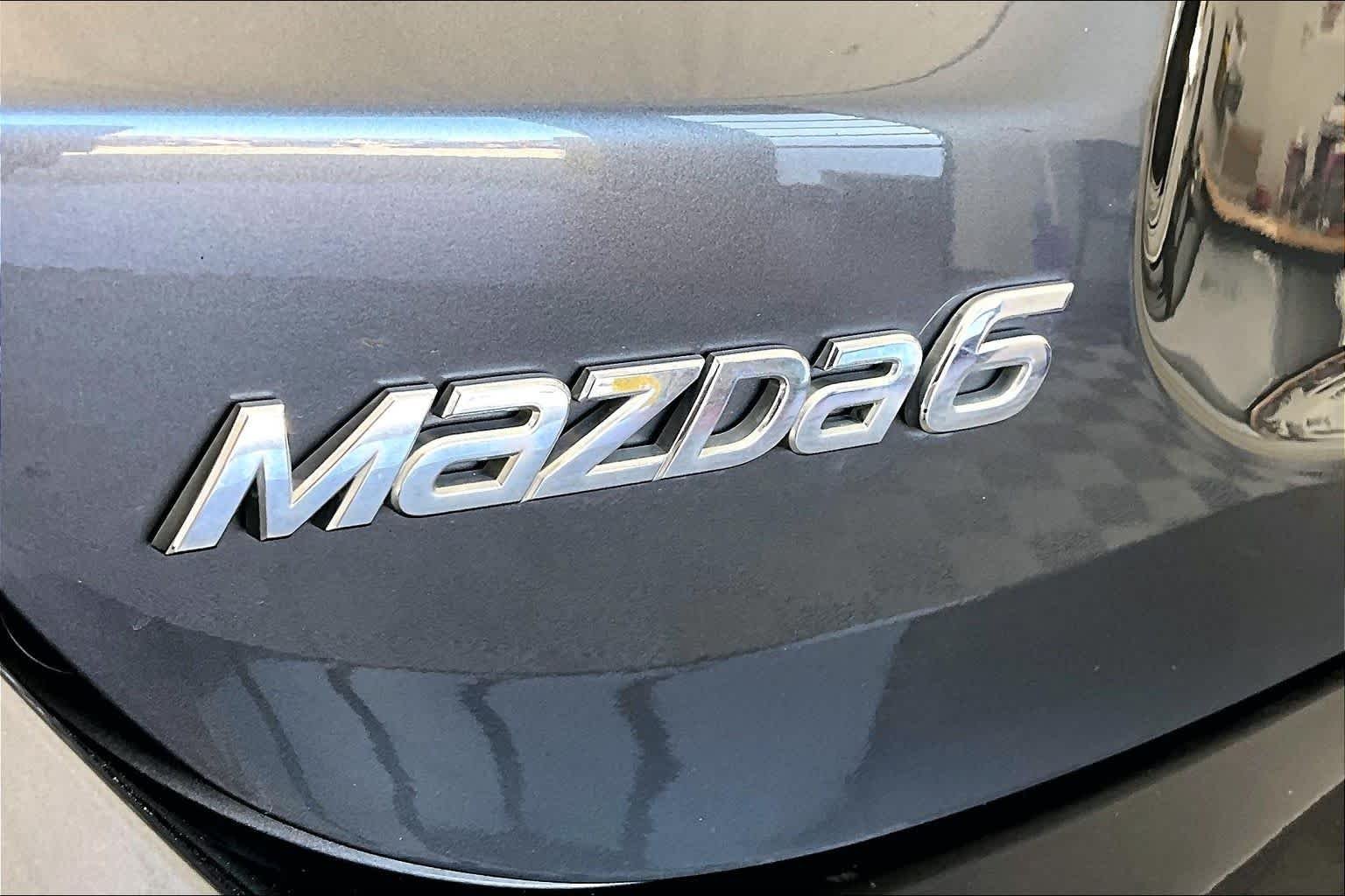 Used 2017 Machine Gray Metallic Mazda Grand Touring image 7