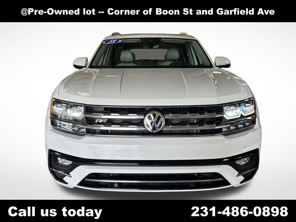 Used 2018 White Volkswagen SEL image 8