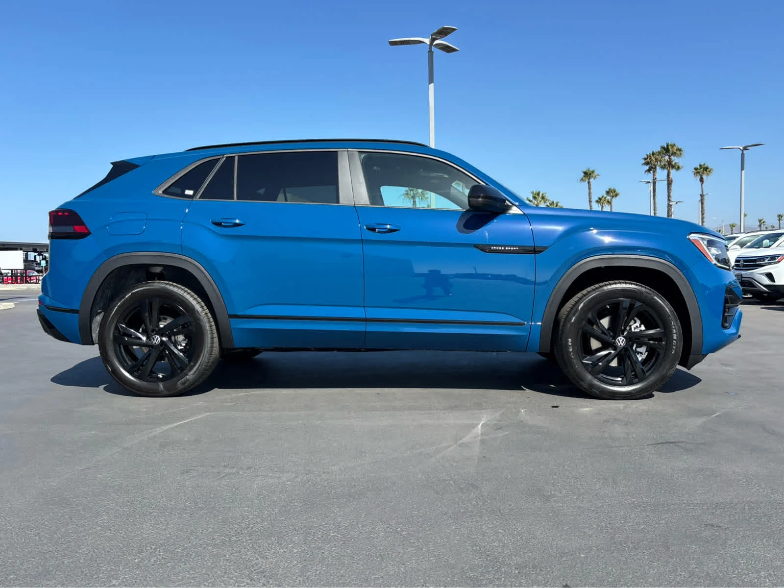 New 2026 Volkswagen Atlas Cross Sport 2.0T SEL R-Line Black Sport
