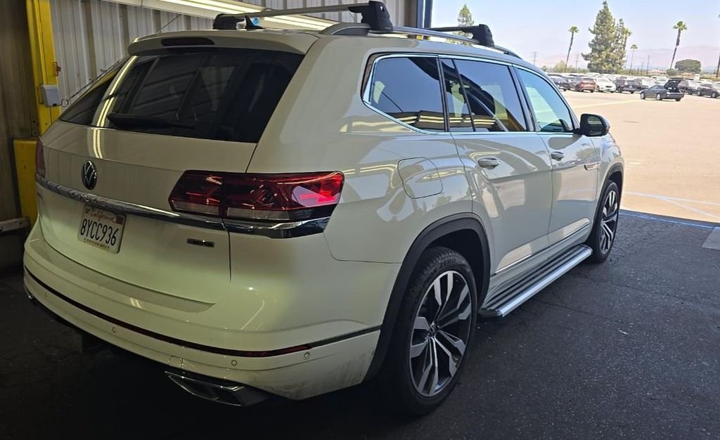 Used 2021 White Volkswagen 3.6L V6 SEL Premium R-Line image 3