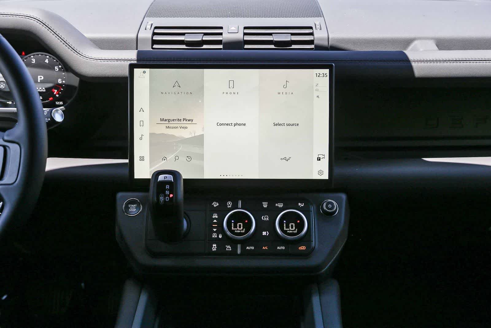 New 2026 Fuji White Land Rover X-Dynamic SE image 11