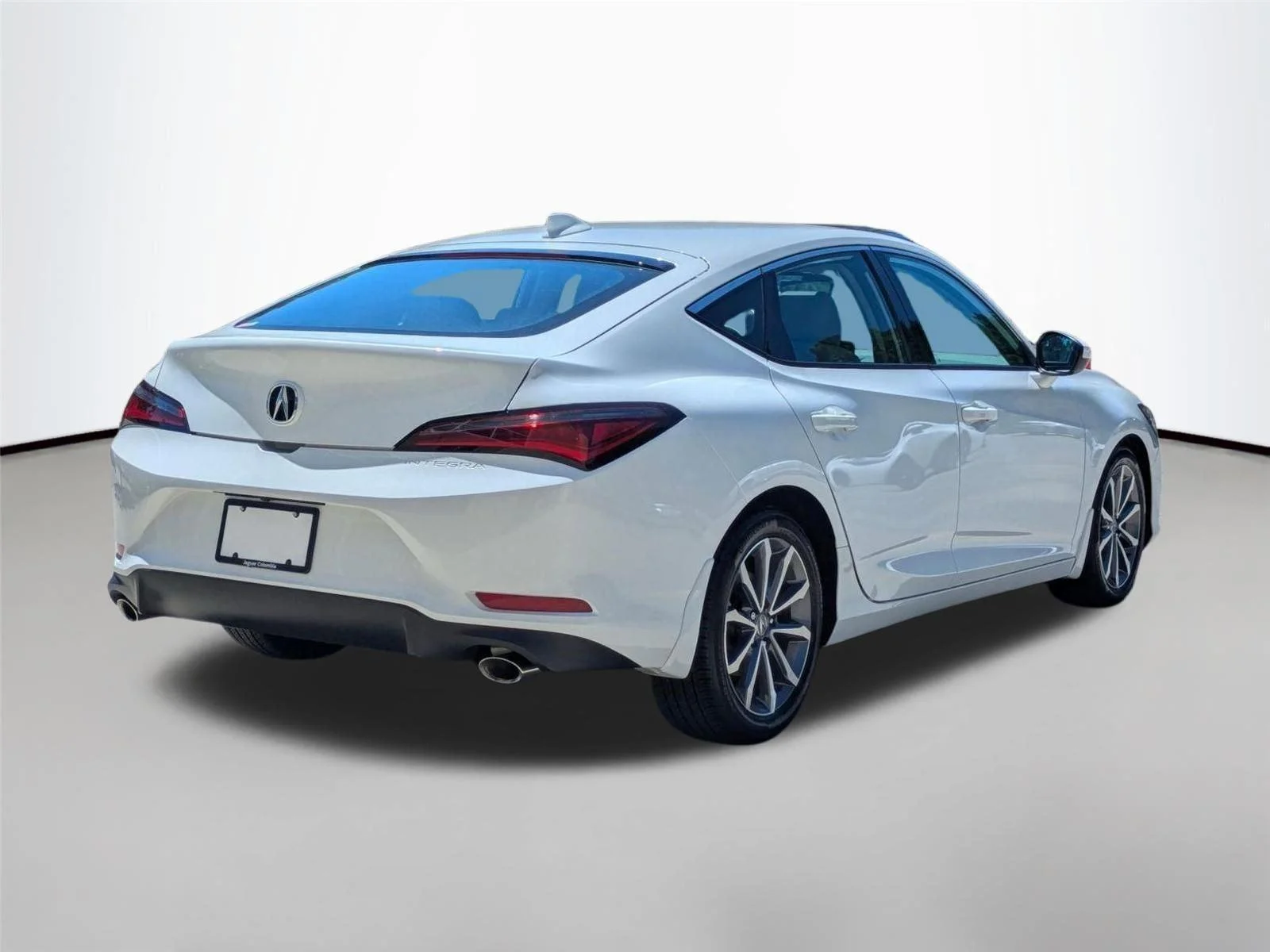 Used 2024 Platinum White Pearl Acura  image 5