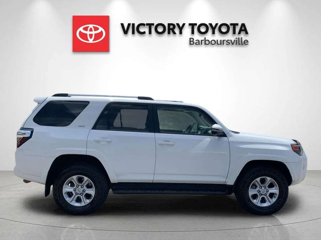 Used 2023 White Toyota SR5 Premium image 6