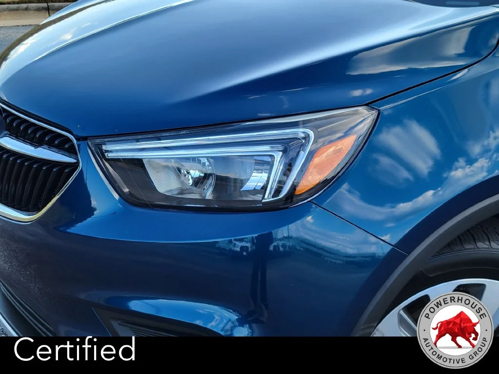 Used 2020 Blue Buick Preferred image 11