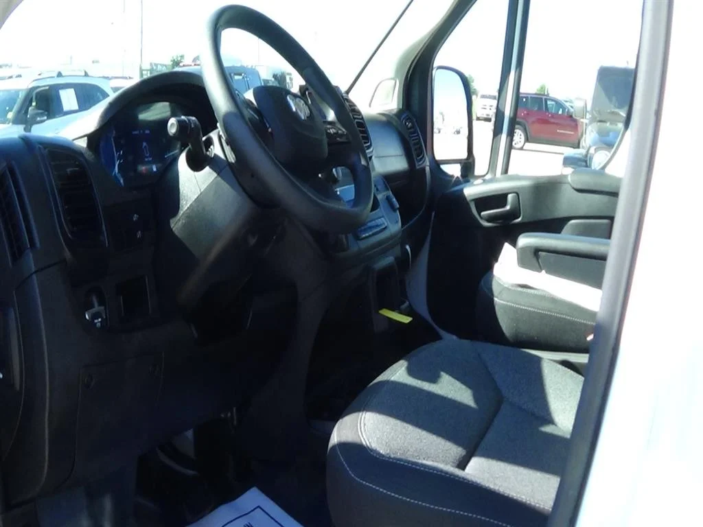 Used 2025 Bright White Clear Coat (pw7) RAM Tradesman 2500 image 13