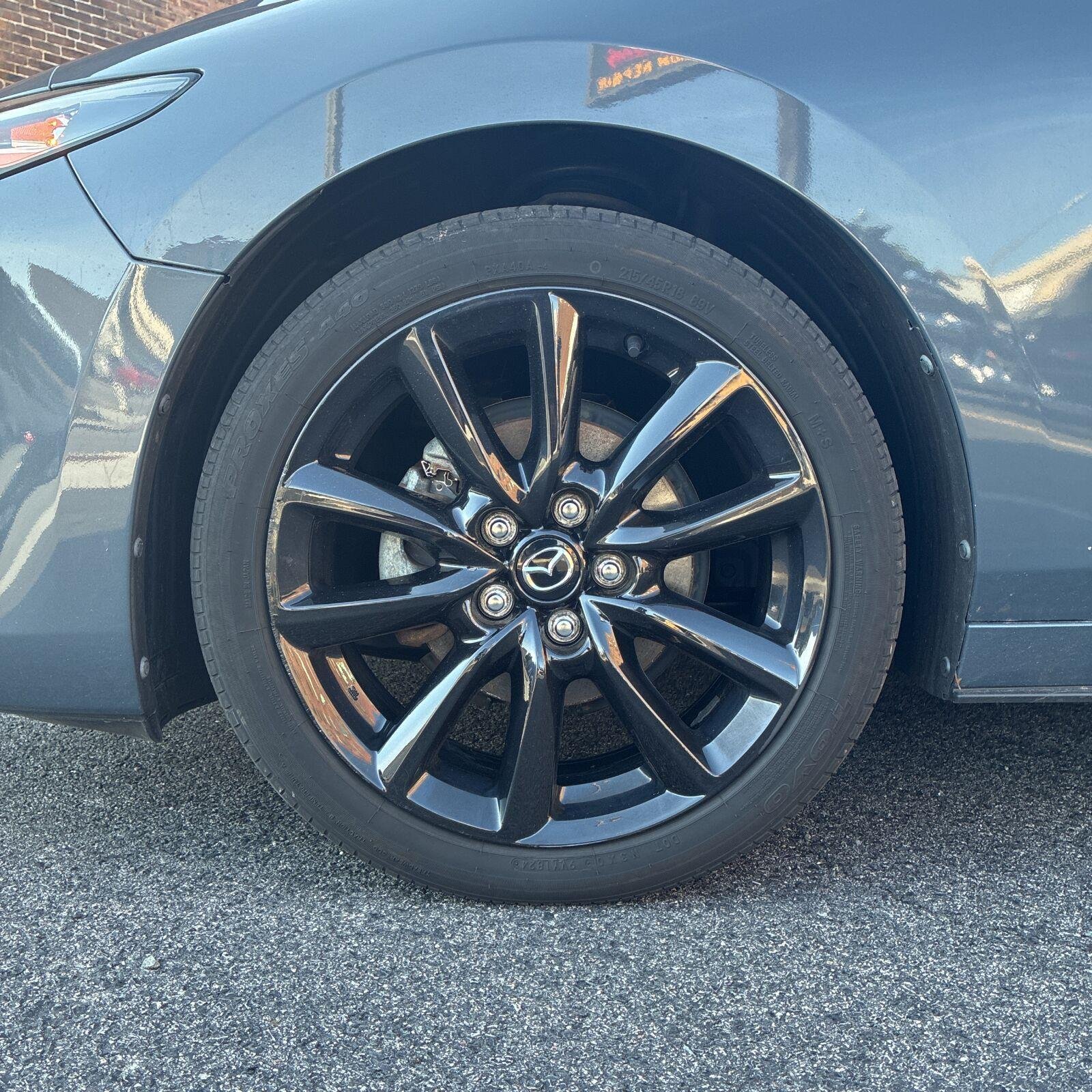 Used 2022 Polymetal Gray Metallic Mazda Carbon Edition image 19