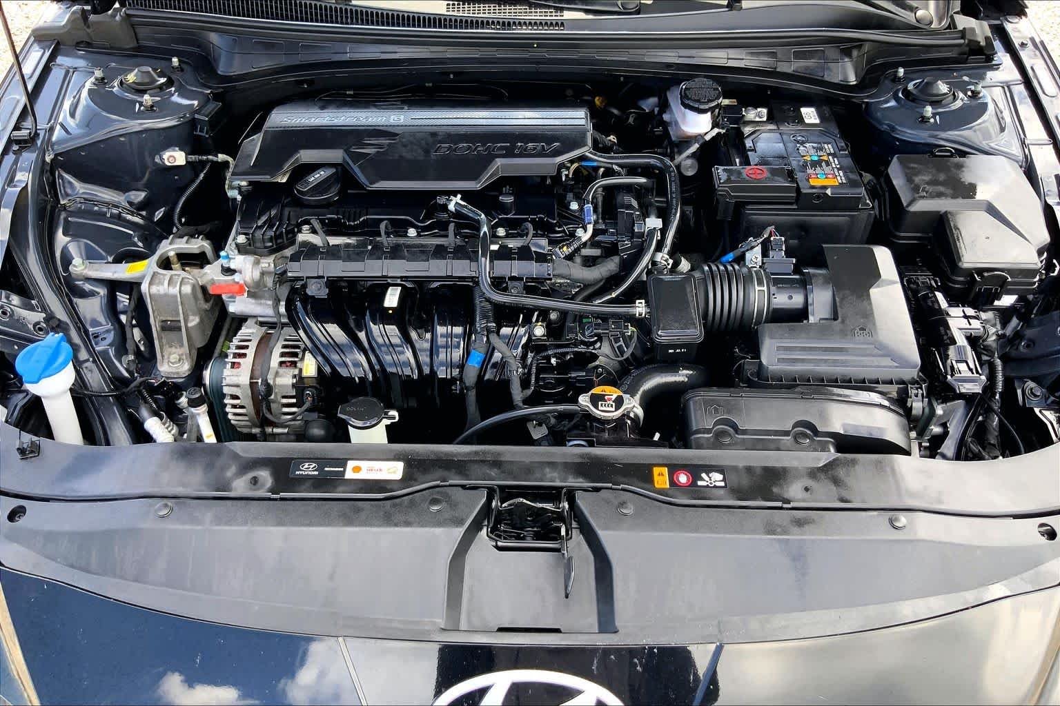 Used 2024 Abyss Black Hyundai SEL image 31