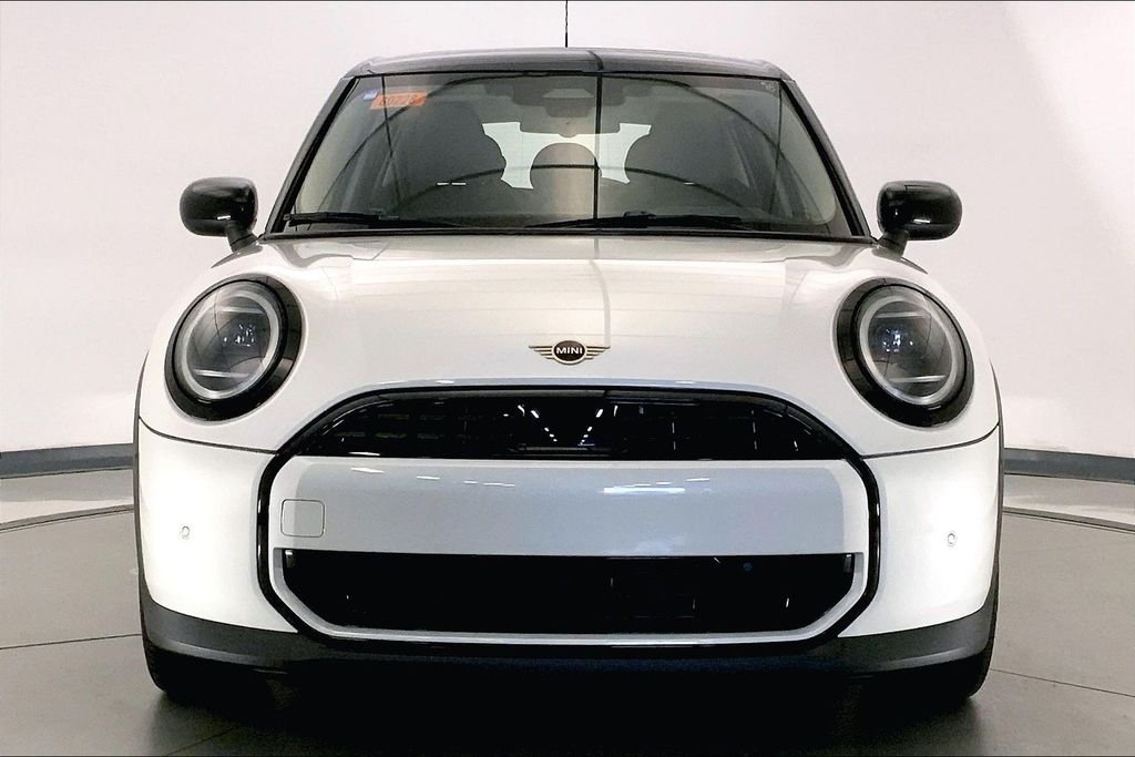 Used 2026 Nanuq White Metallic MINI  image 2