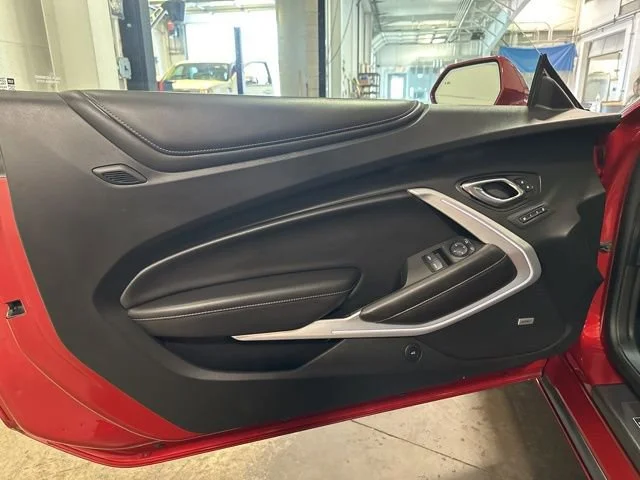Used 2017 GARNET RED TINTCOAT Chevrolet 2SS image 8