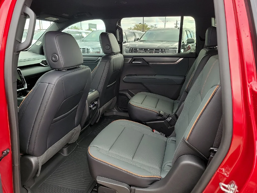 2027 GMC Acadia AT4 - Photo 16