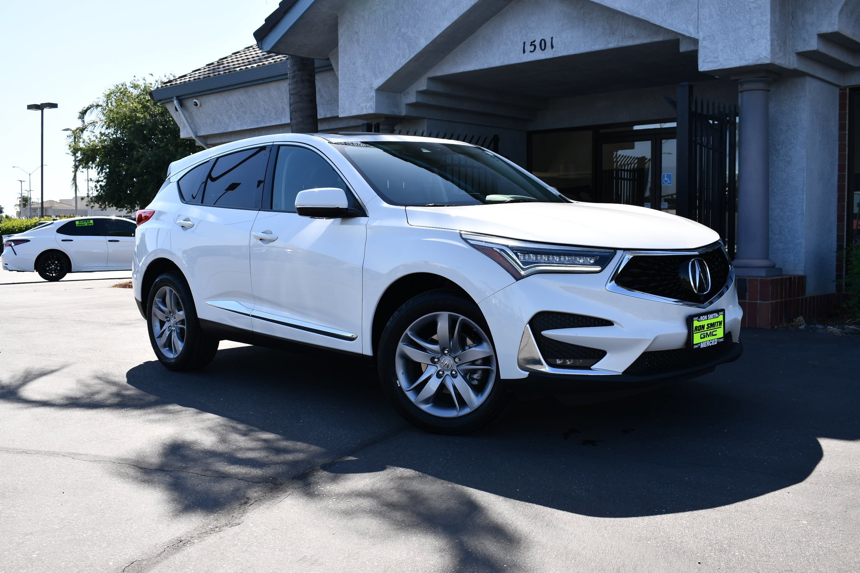 Vehicle Image 2