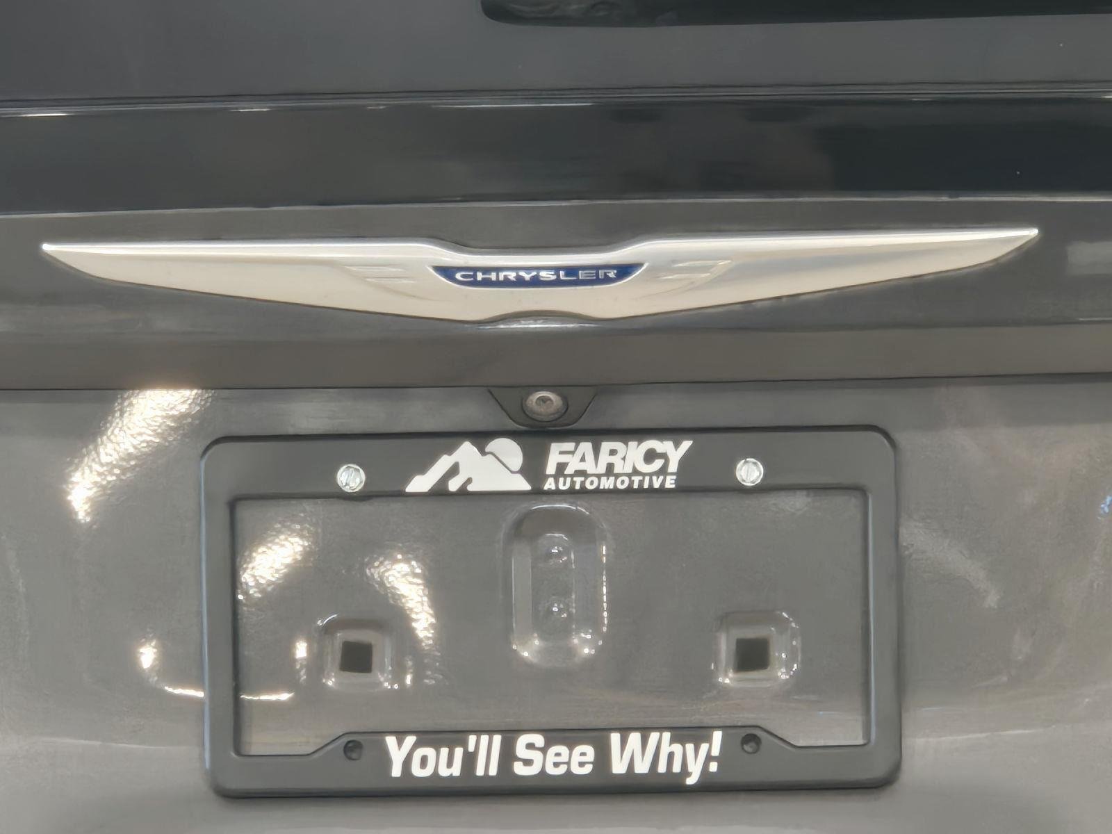 Used 2019 GRAY CHRYSLER L image 53