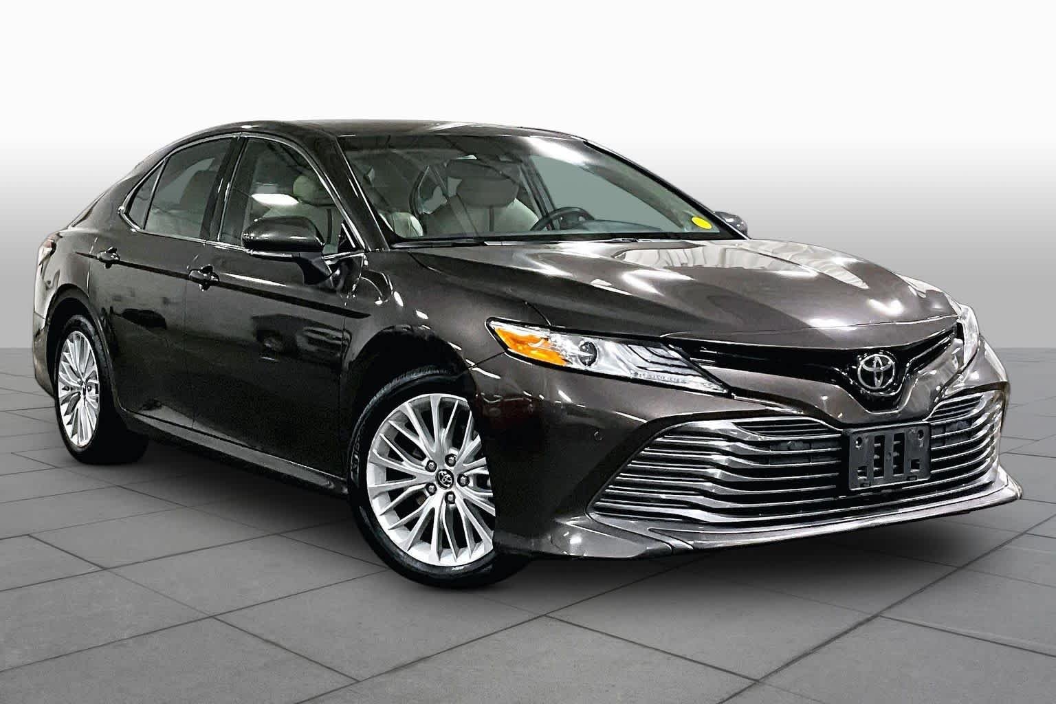 Certified Used 2018 Brown Stone Toyota XLE image 3