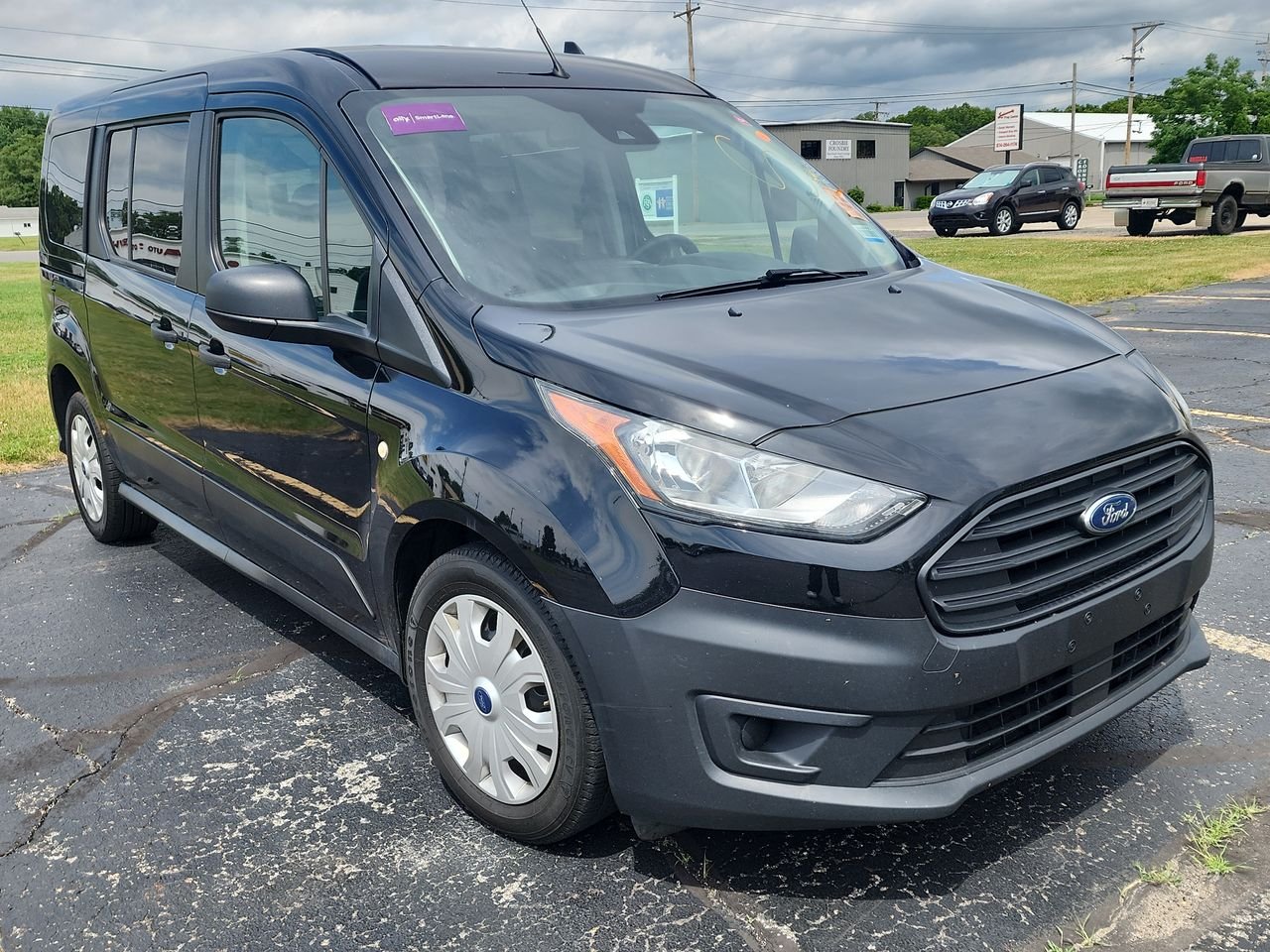 Used 2021 Black Metallic Ford XL image 1
