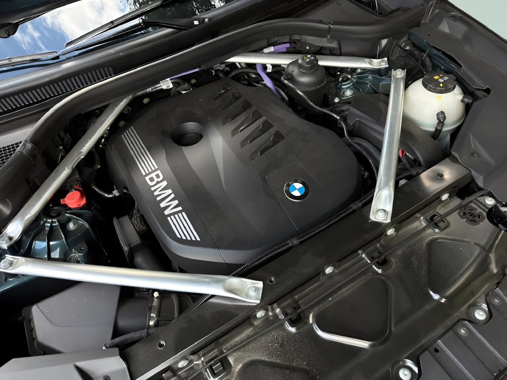 Certified Used 2024 Blue BMW xDrive40i image 25