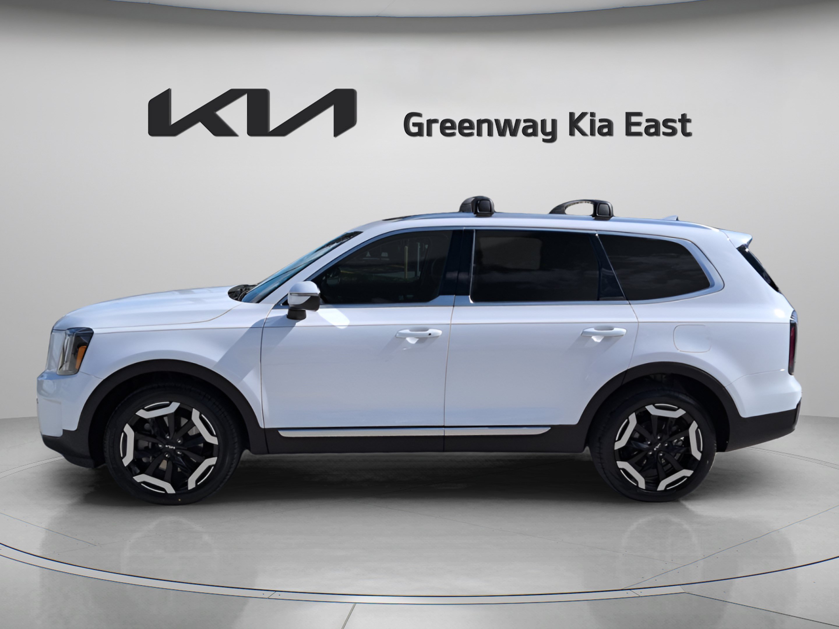 Certified Used 2025 Glacial White Pearl Kia EX image 9