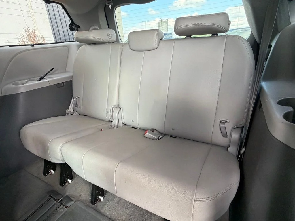 Used 2017 White Toyota XLE image 9