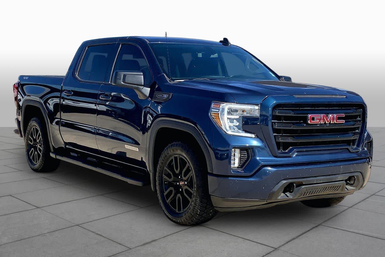 Used 2021 Pacific Blue Metallic GMC Elevation image 3