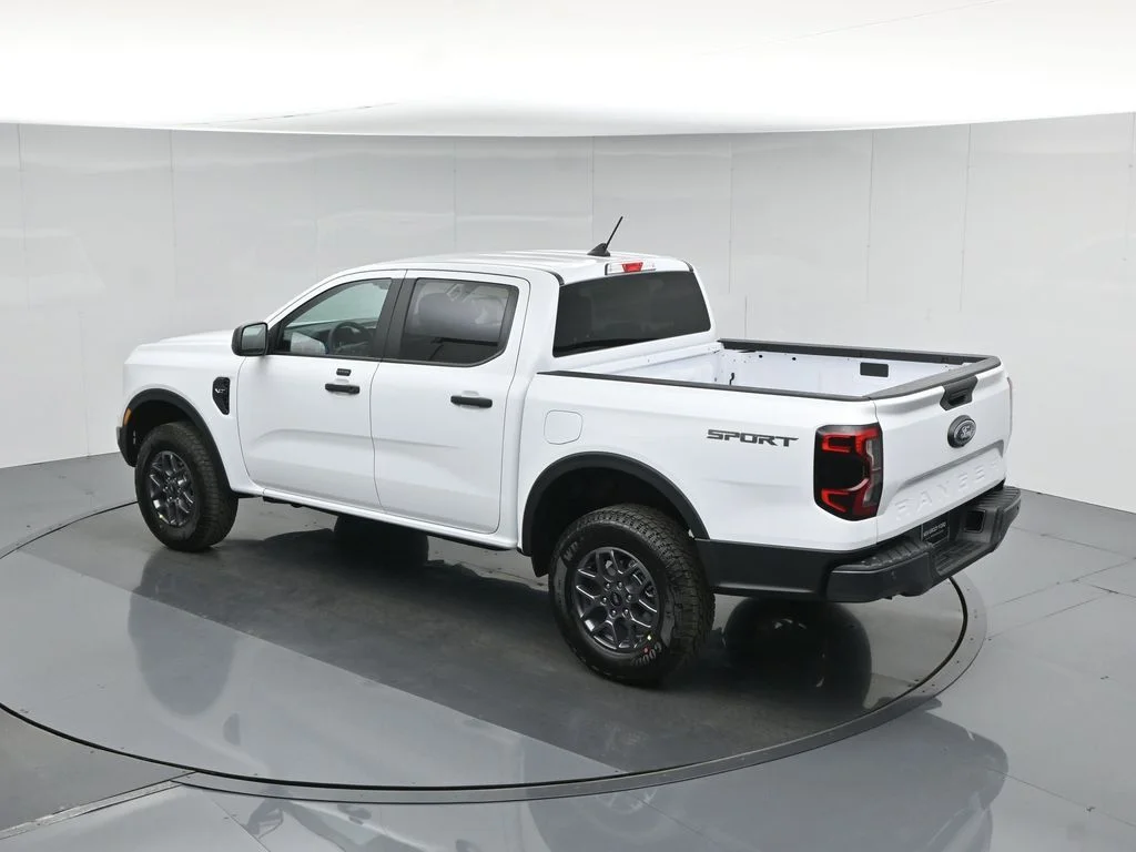 New 2026 Oxford White Ford XLT image 40
