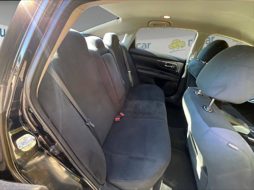 Used 2015 Black Nissan 2.5 S image 19