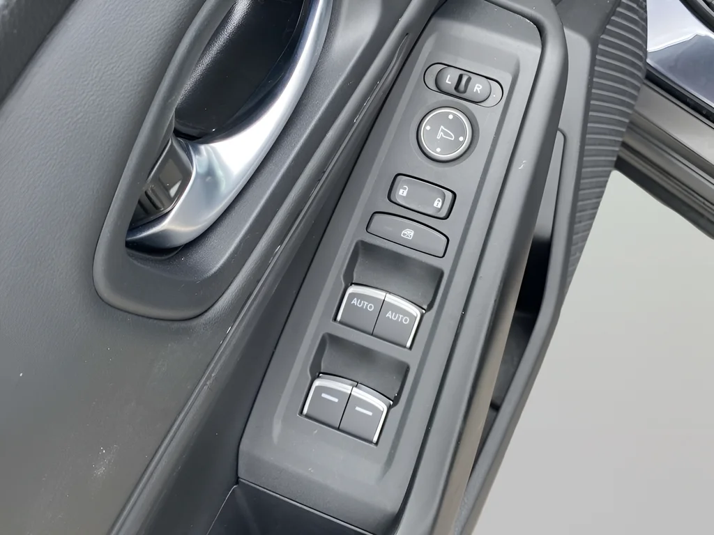 Used 2024 Gray Honda EX image 17
