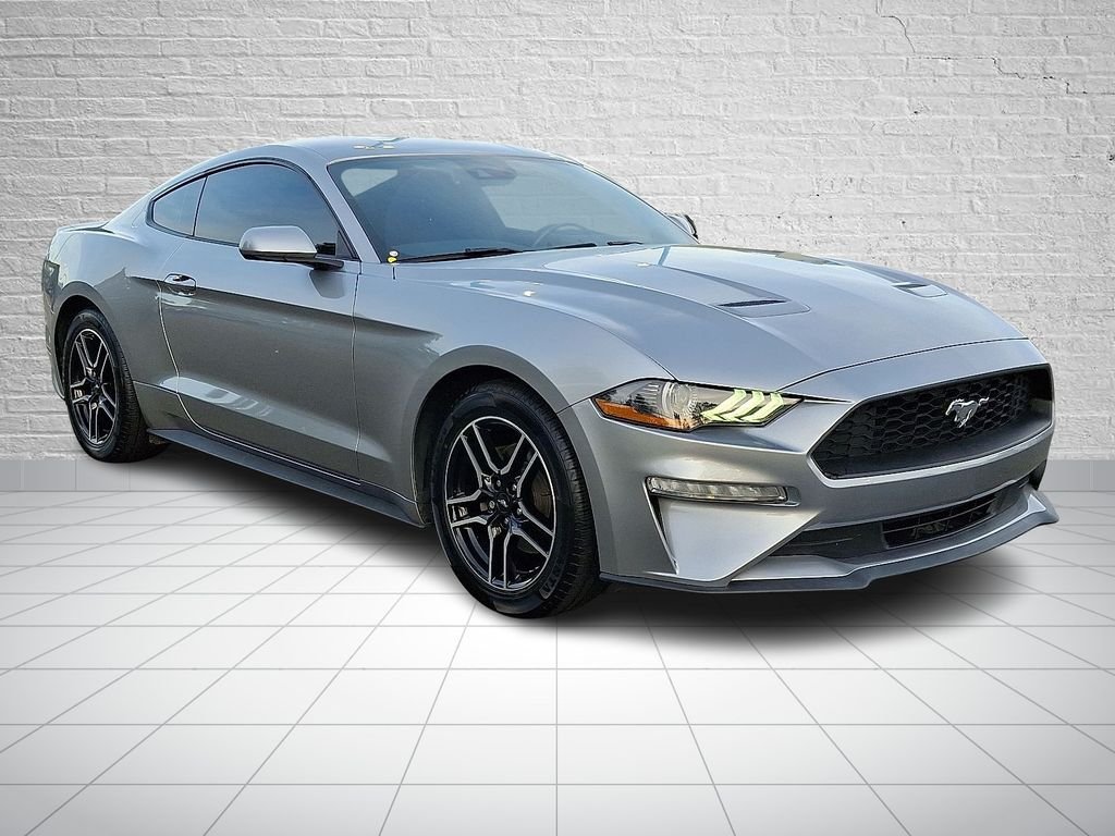 2020 Ford Mustang EcoBoost photo 3