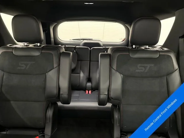 New 2026 Star White Metallic Tri-Coat Ford ST image 28