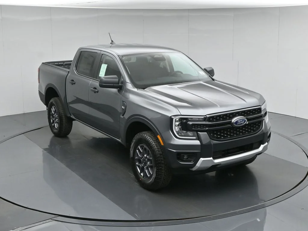 New 2026 Carbonized Gray Metallic Ford XLT image 35