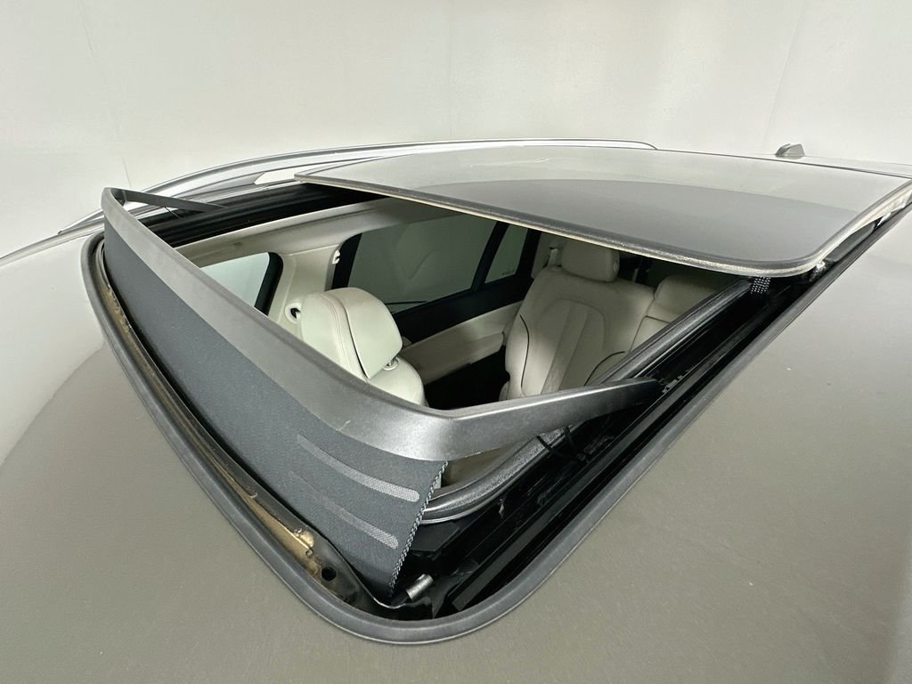 Certified Used 2024 Manhattan Green Metallic BMW xDrive40i image 22