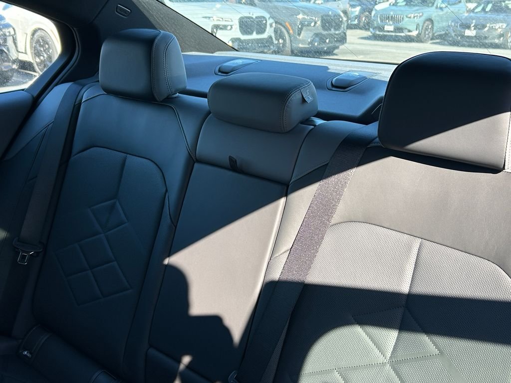 New 2027 Dark Graphite Metallic BMW eDrive40 image 28