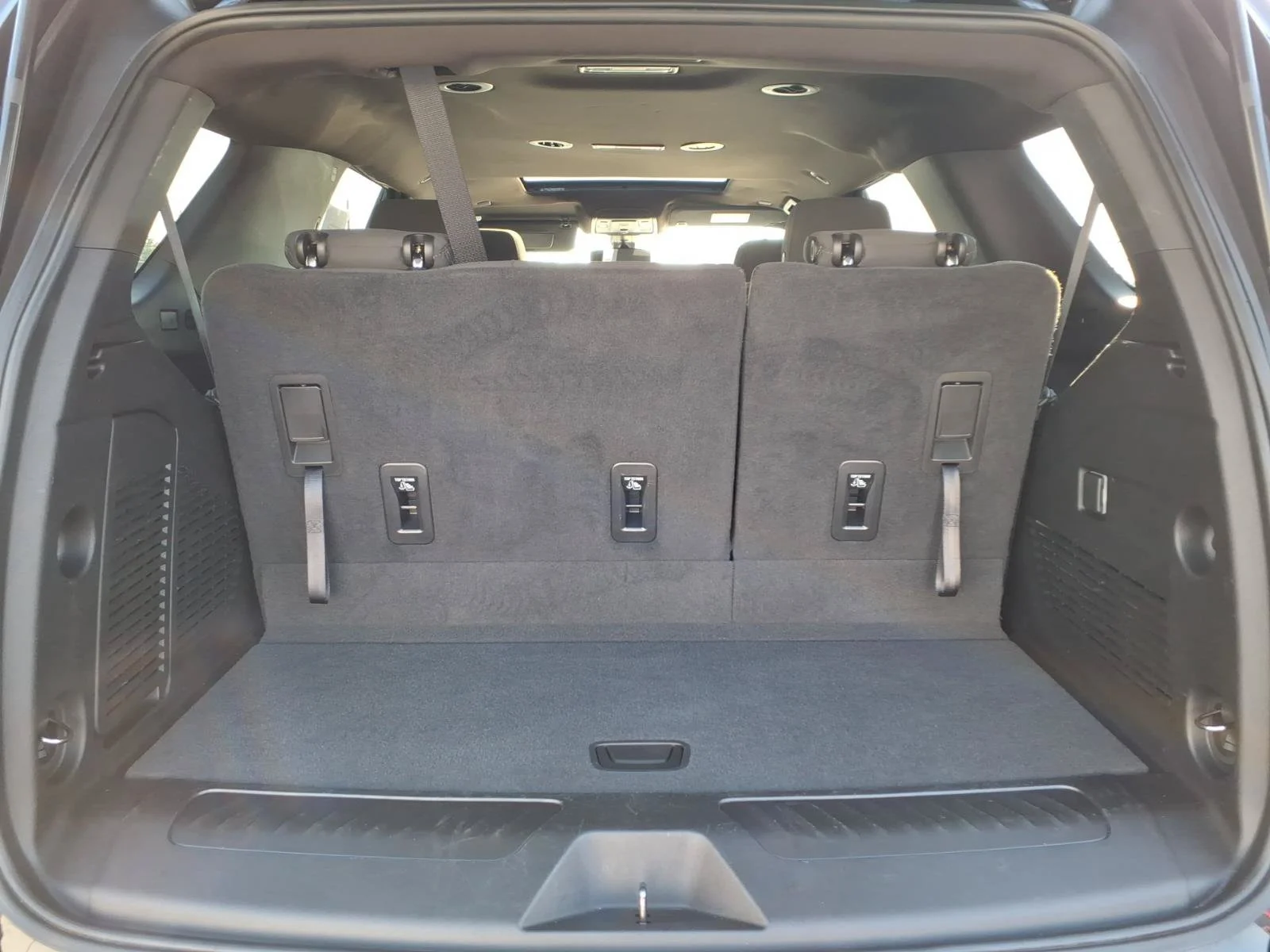 Used 2022 Onyx Black GMC SLE image 28