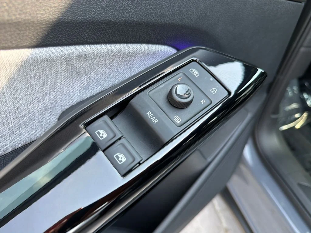 Certified Used 2025 Gray Volkswagen Pro image 13