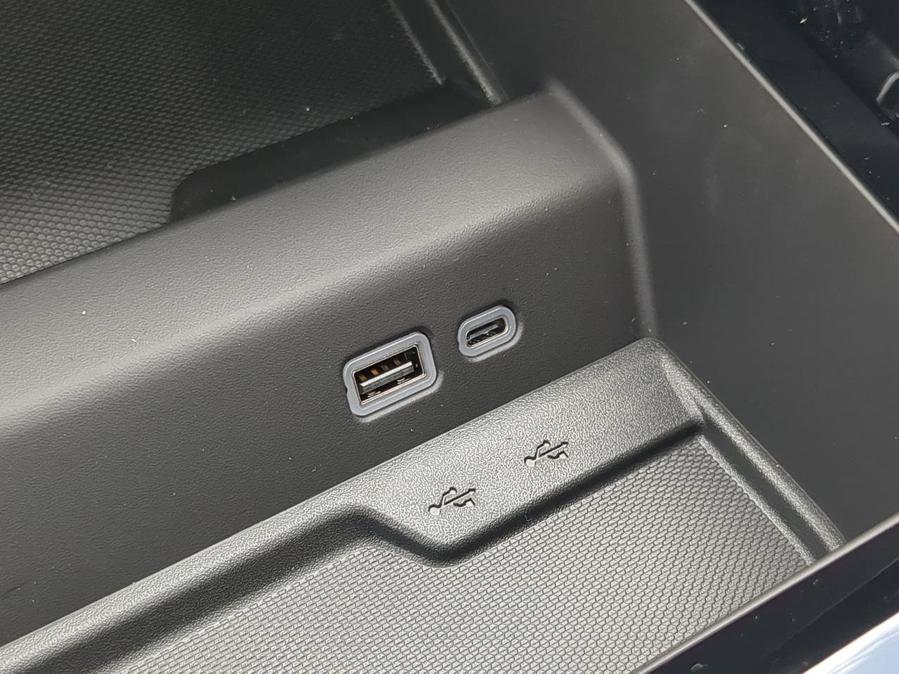 New 2026 Sterling Gray Metallic Chevrolet Premier image 22
