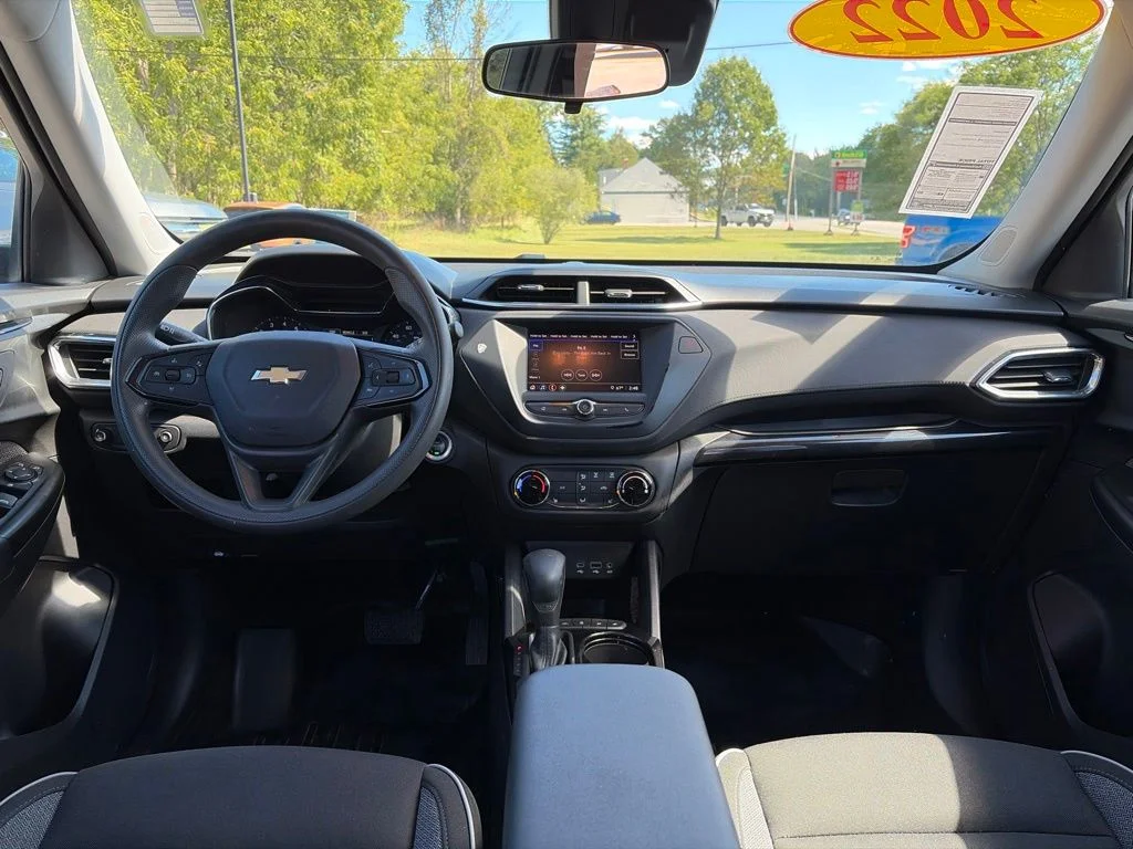 Used 2022 Gray Chevrolet LT image 19