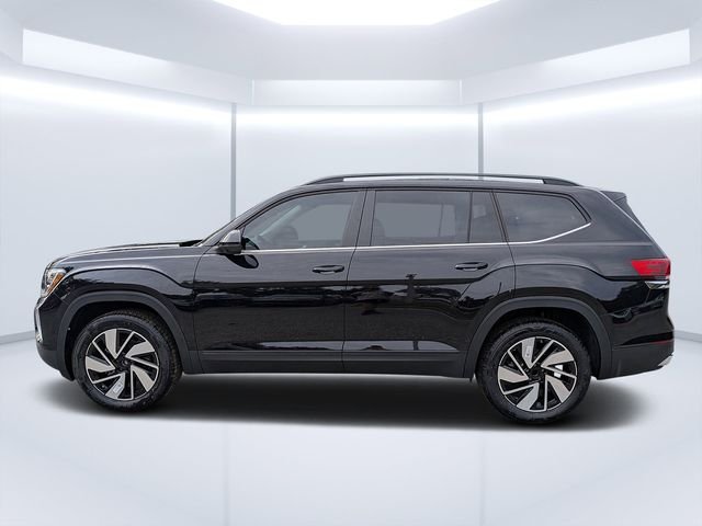 New 2026 Black Volkswagen 2.0T SE w/Technology image 6