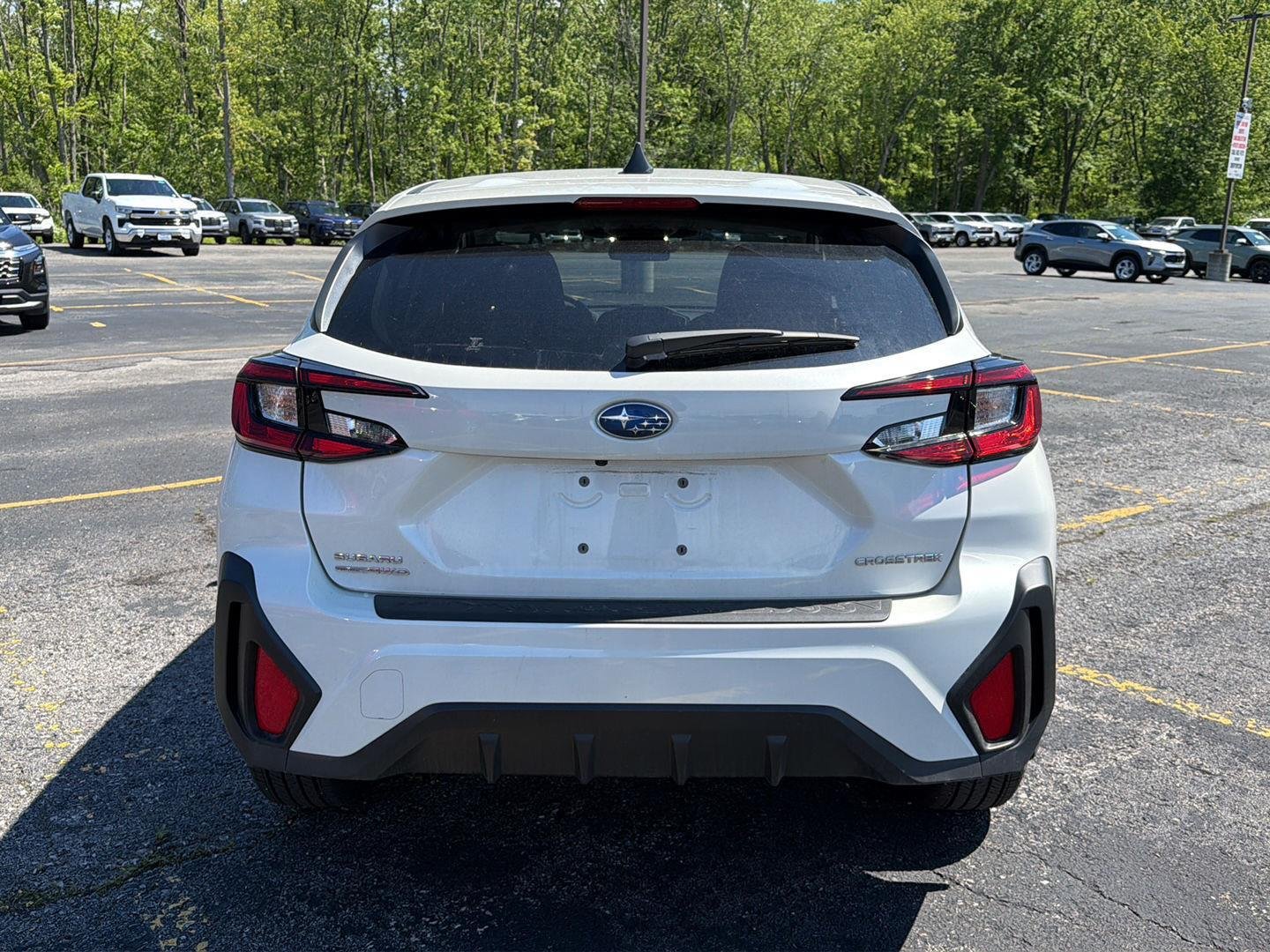 Used 2025 Crystal White Pearl Subaru Base image 9