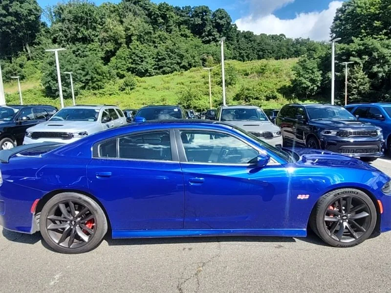 Used 2019 Blue Dodge R/T Scat Pack image 8