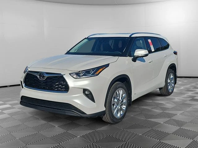 2026 Toyota Highlander Hybrid Limited AWD's photo