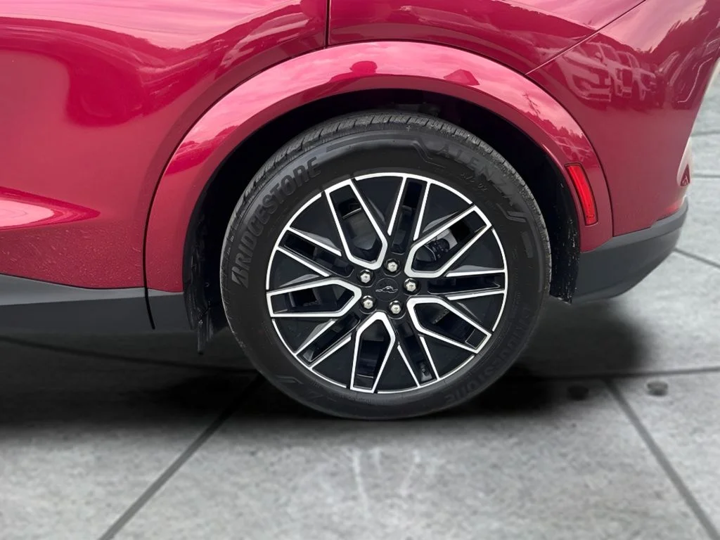 Used 2025 Red Ford Premium image 27
